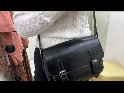 ❤️ Публічна мастурбація молодої сучки FeralBerry фалоімітатором у примірочній ❤️ Супер секс на uk.chengchengsm4.top ❌️❤